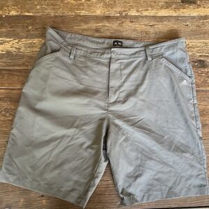 Adidas Men's Size 40 Gray Flat Front Pocketed 10" Inseam Shorts Golf Outdoor